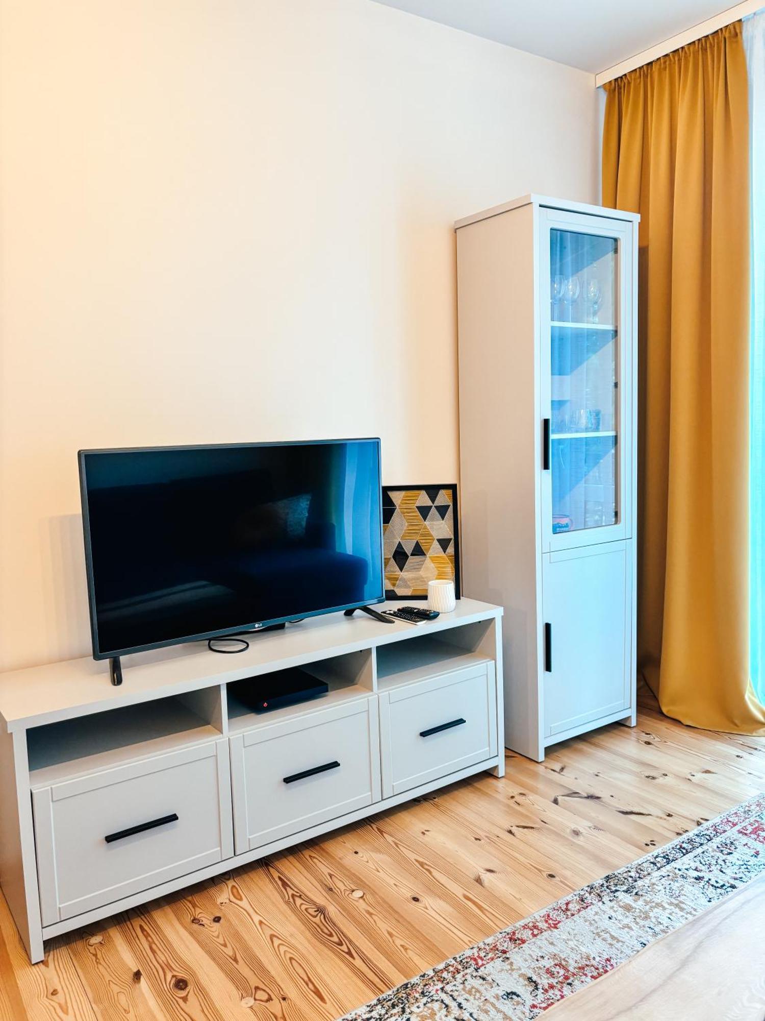טיצ'י Apartament Curie מראה חיצוני תמונה